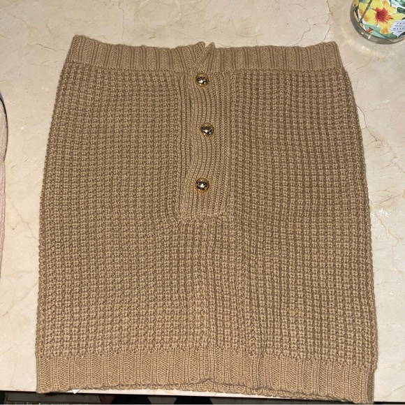 Michael Michael Kors Neckwarmer - Picture 2 of 3